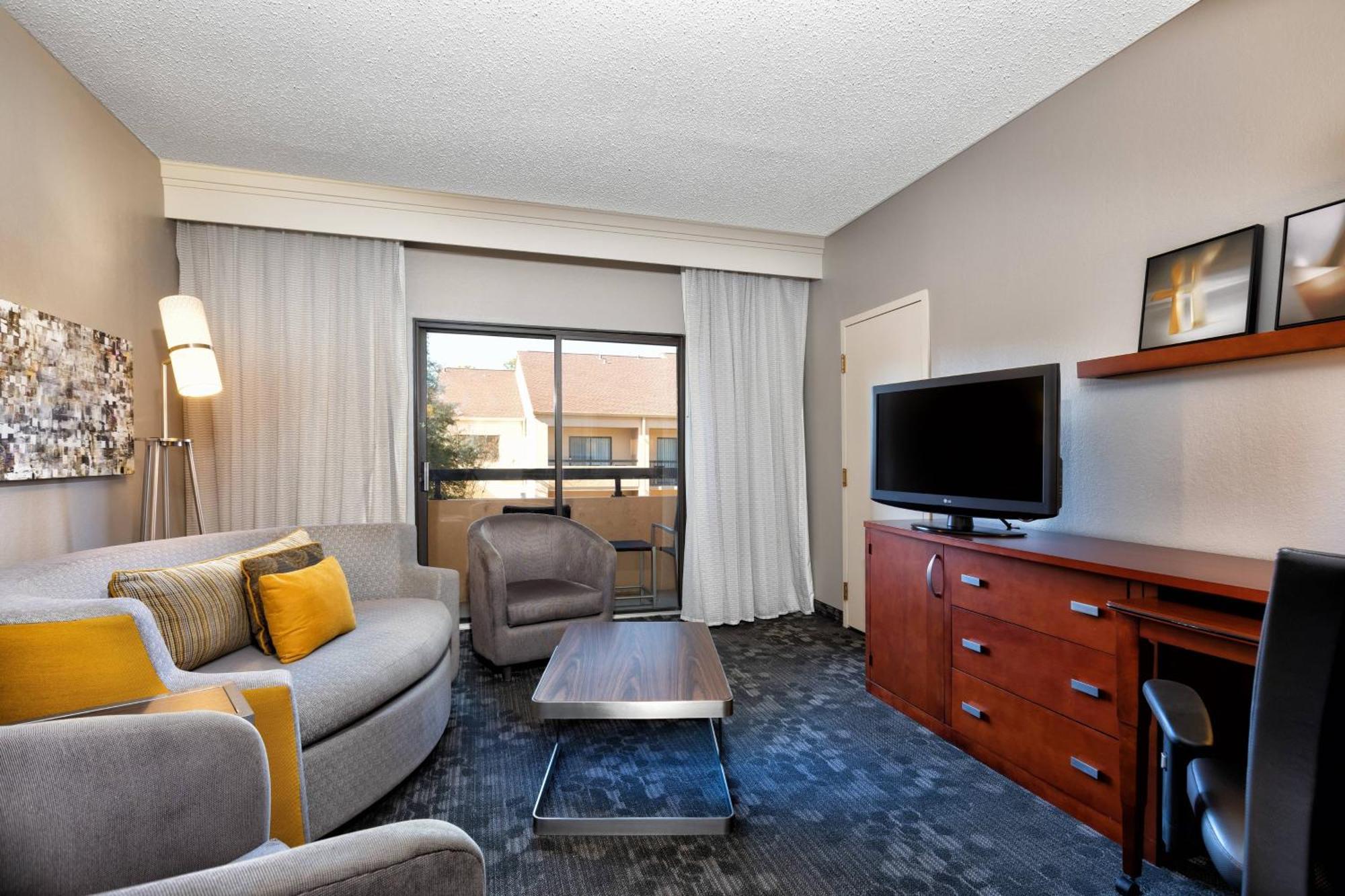 Courtyard By Marriott Dallas-Fort Worth/Bedford Exteriér fotografie