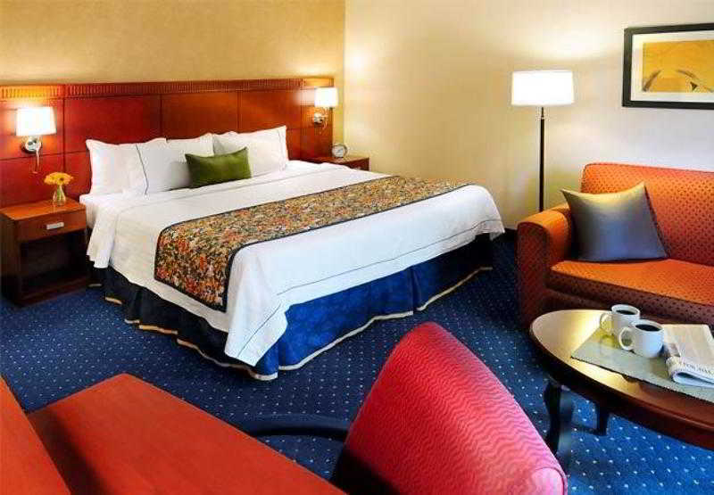 Courtyard By Marriott Dallas-Fort Worth/Bedford Exteriér fotografie